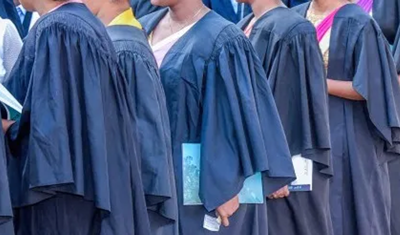 srilanka-univesity-students